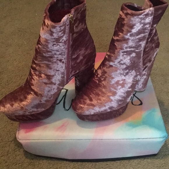 Booties - Picture 3 of 3